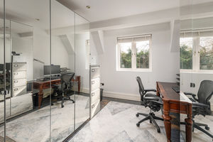 Photo 25- click for photo gallery